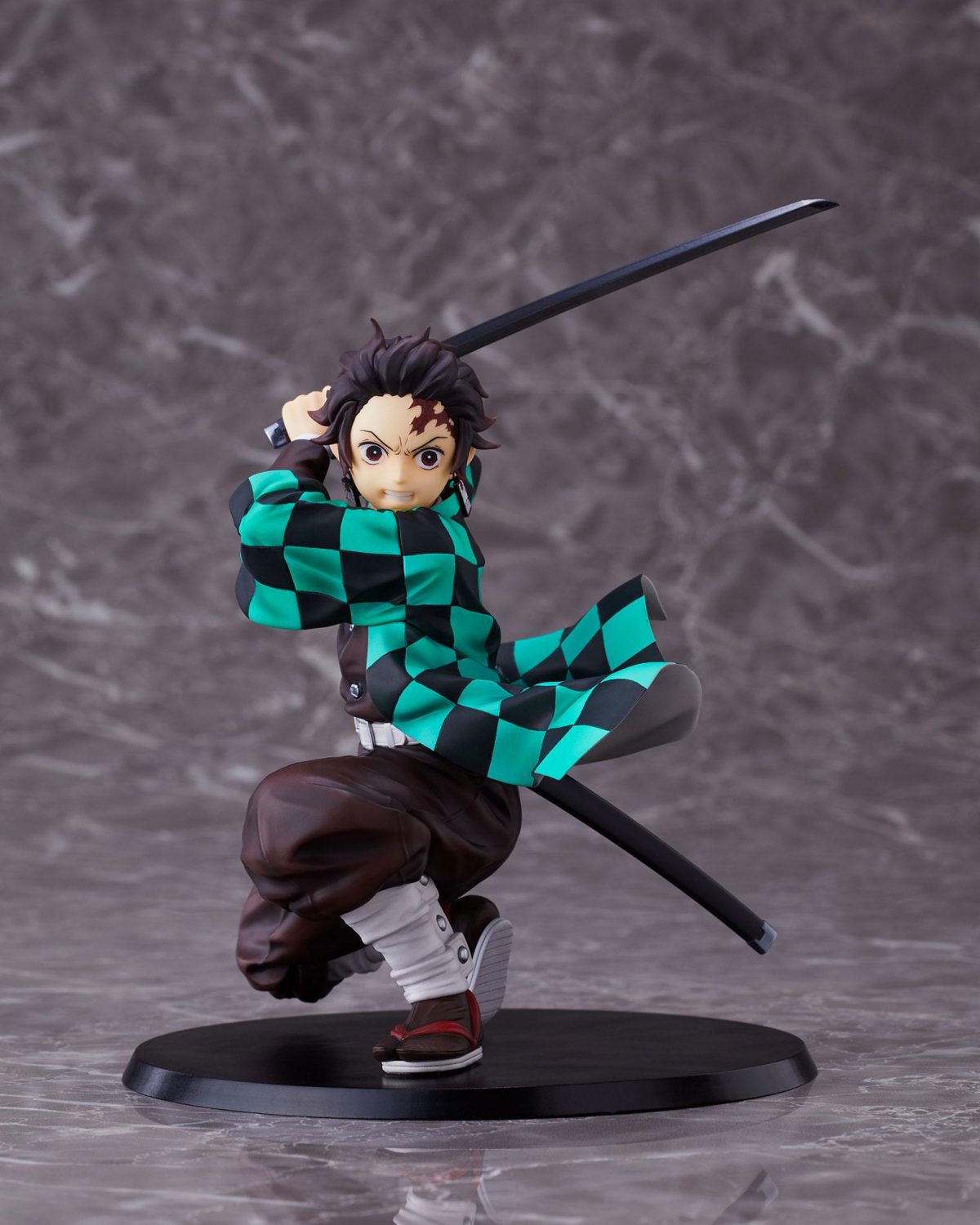 demon slayer tanjiro kamado statue