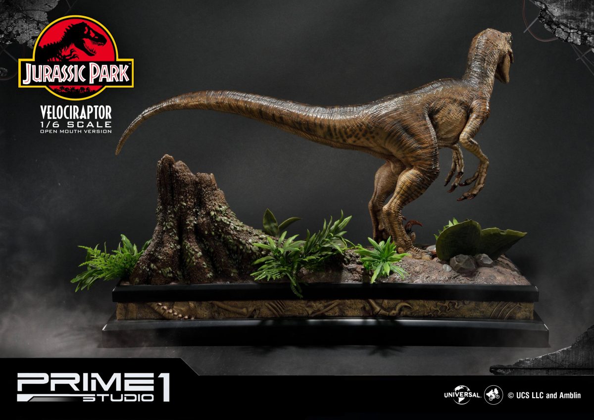 Cool Stuff: Mounted Velociraptor Head From Jurassic Park